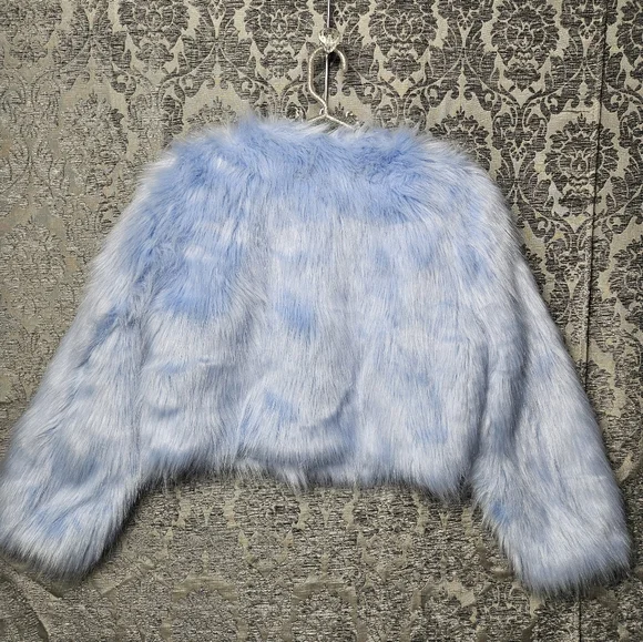 AZALEA WANG Blue Vegan Faux Fur Crop Jacket Coat Size L BRIDAL BACHELORETTE - Picture 3 of 8